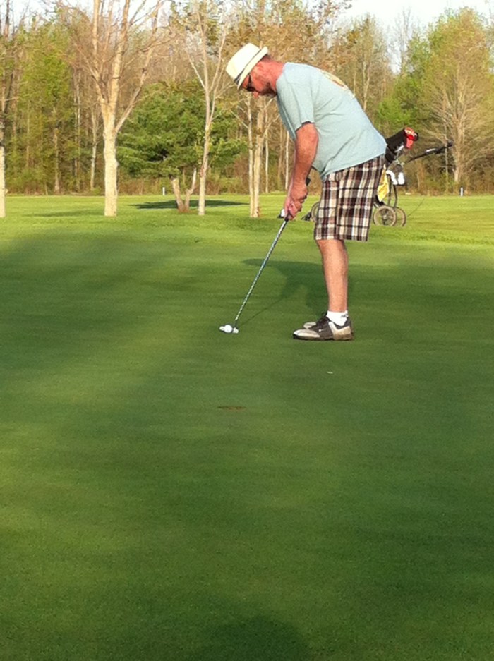I putt for birdie on No. 15 at Northern Pines. Nope. Short. (Photo by Bird)