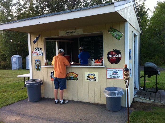 Hotdog and beer, please and thank you. 