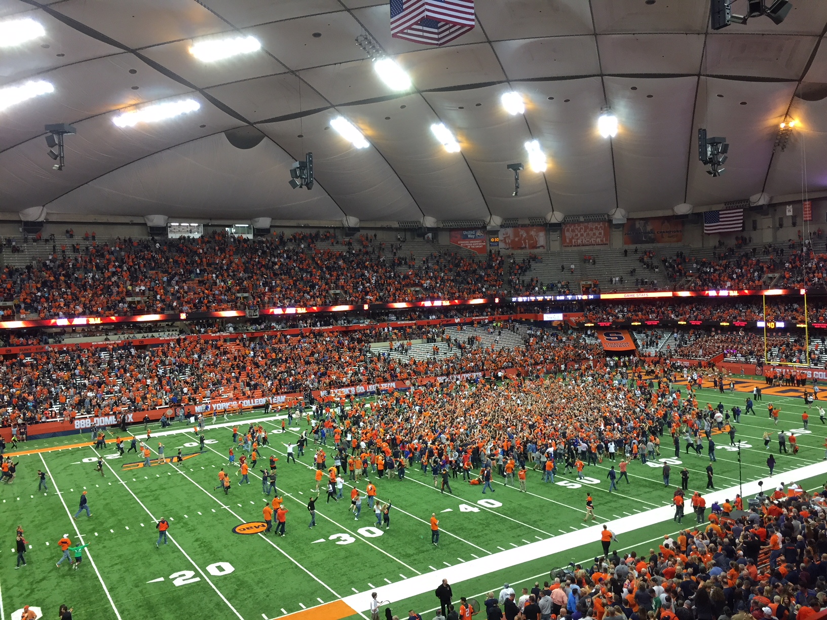 Syracuse rocks the Dome old-school with the Clemson win
